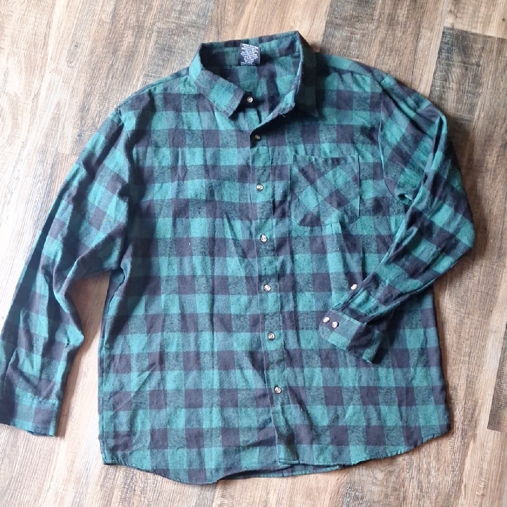 North 15 Green&Black Plaud Button Down Size 2XL